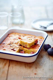 Gâteau fondant à la figue et aux noisettes