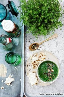Soupe de cresson aux graines toastées