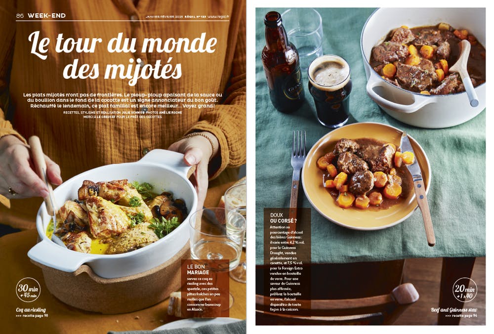 Livre de cuisine ouvert sur une page de recettes de mijotés avec images des plats.